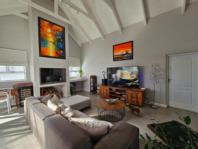3 Bedroom Property for Sale in Britannia Bay Western Cape